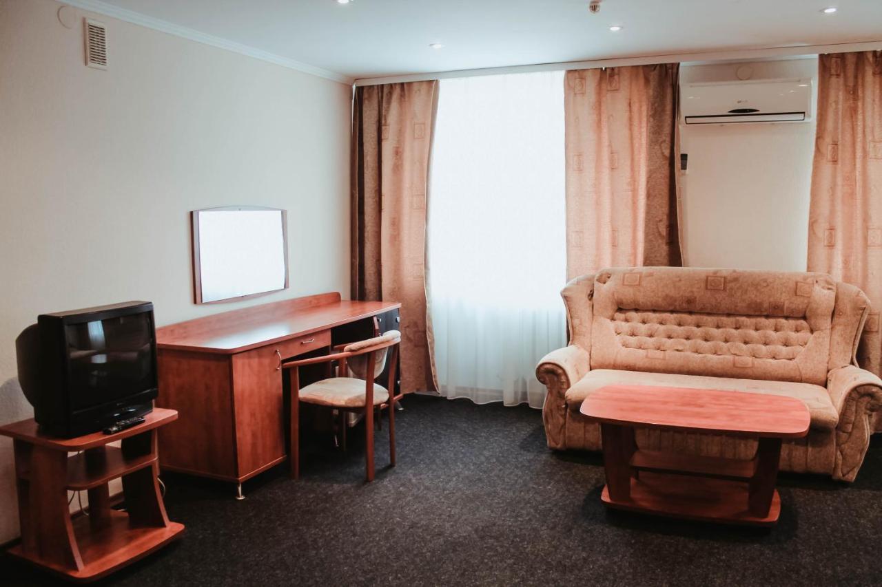 Kanna Hotel Askania-Nova Екстериор снимка