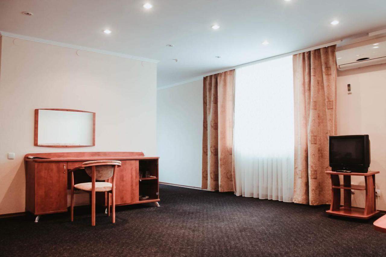 Kanna Hotel Askania-Nova Екстериор снимка