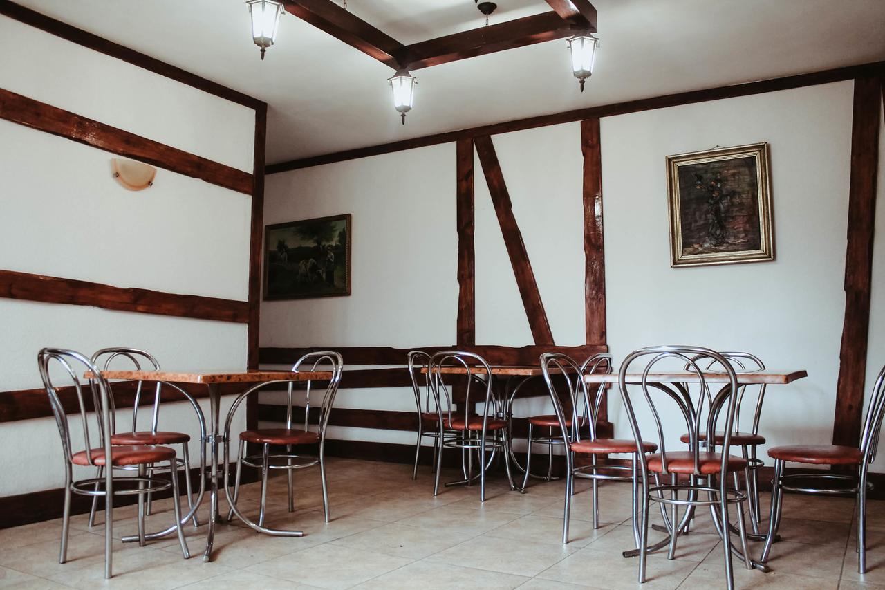 Kanna Hotel Askania-Nova Екстериор снимка