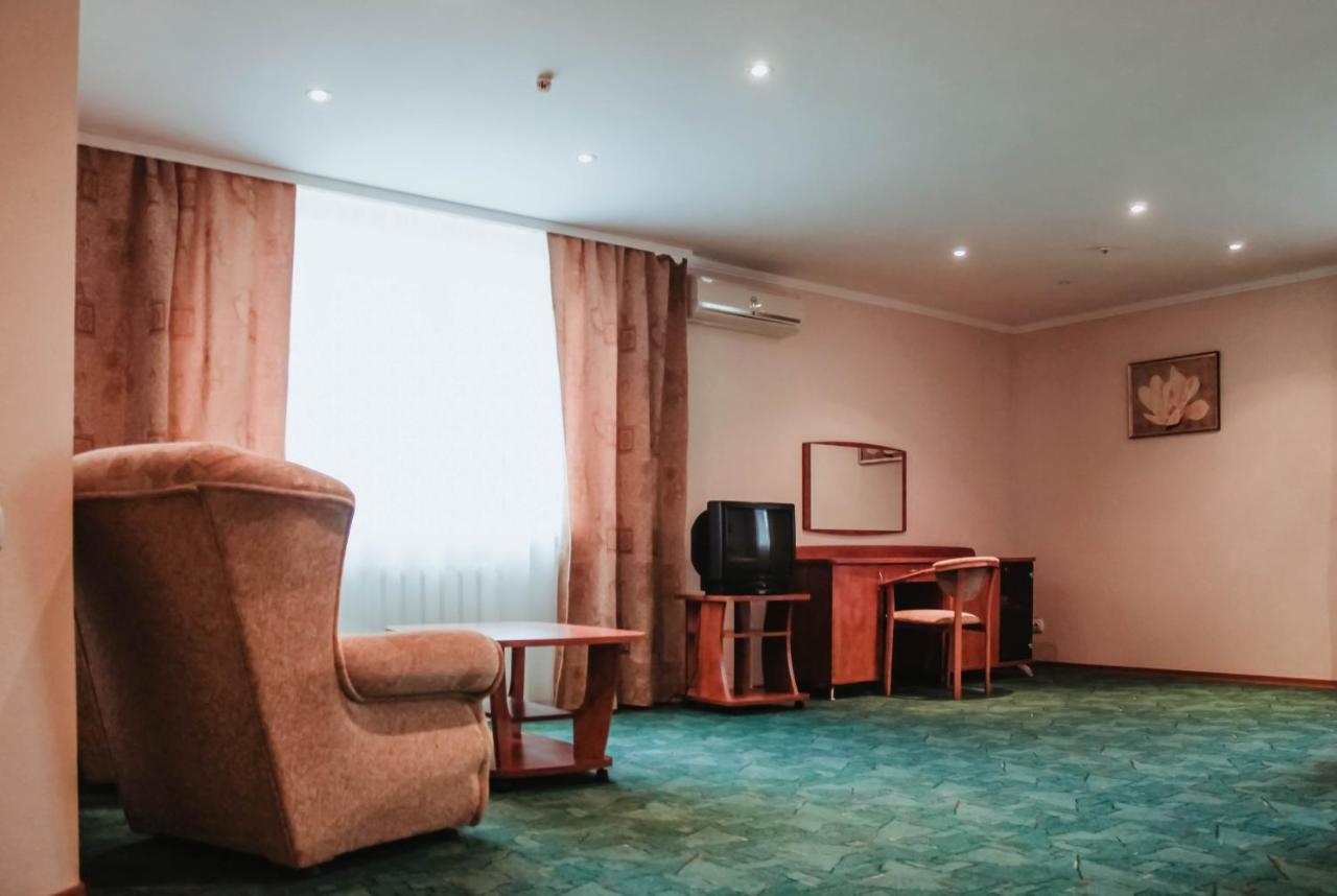 Kanna Hotel Askania-Nova Екстериор снимка