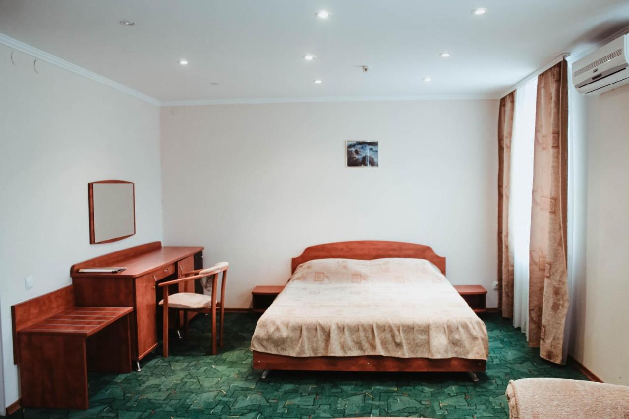 Kanna Hotel Askania-Nova Екстериор снимка